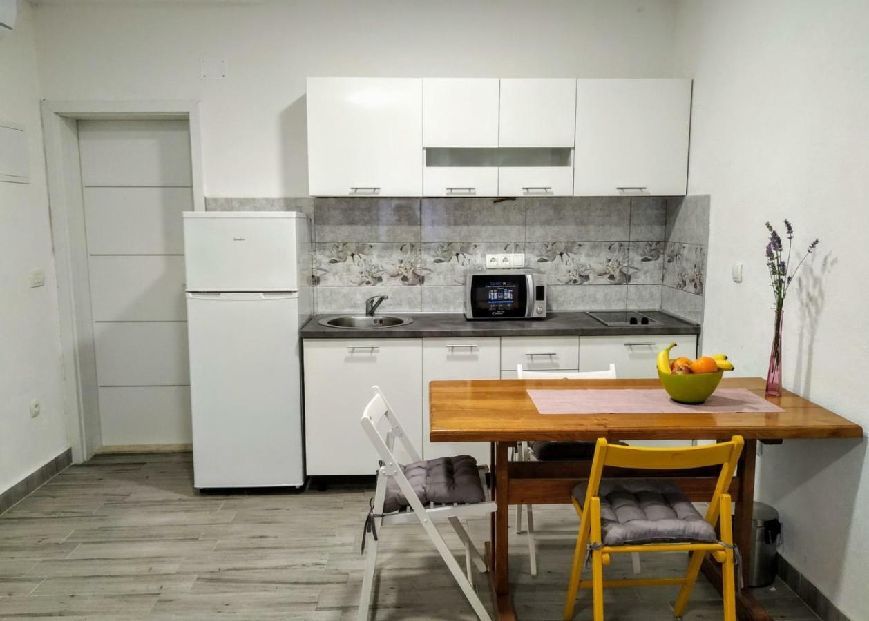 Studio Apartman Violeta II - 50M From The Beach Trogir Kültér fotó